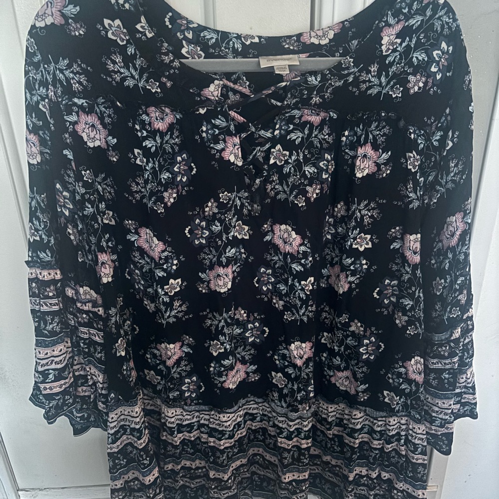 Womens Plus Size 22/24 Avenue Tunic
